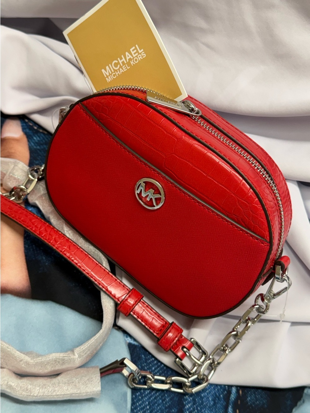 (new+tag) Michael Kors jet set glam oval crossbody fit iPhone Pro Max croc red